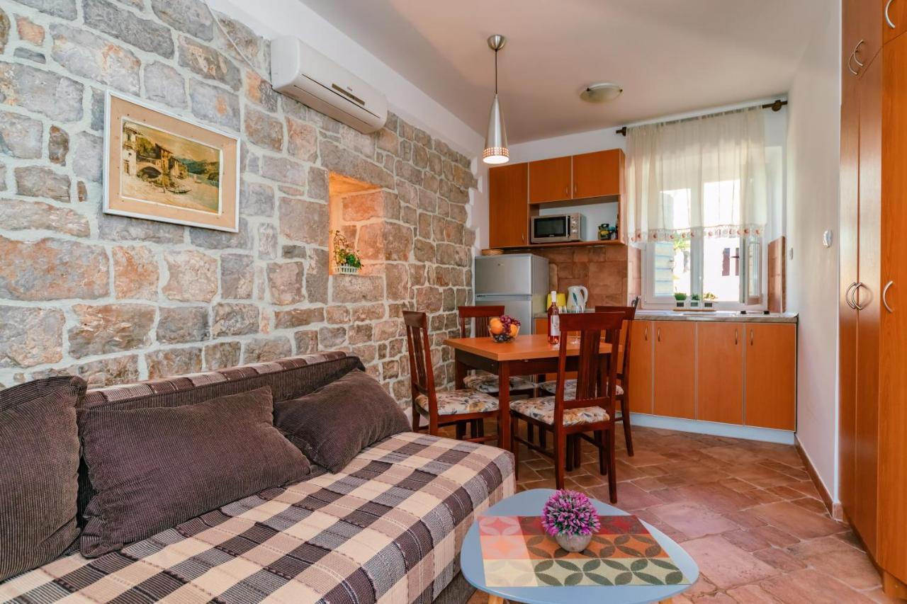 Apartments Bigovo Veljic Tivat Exterior photo