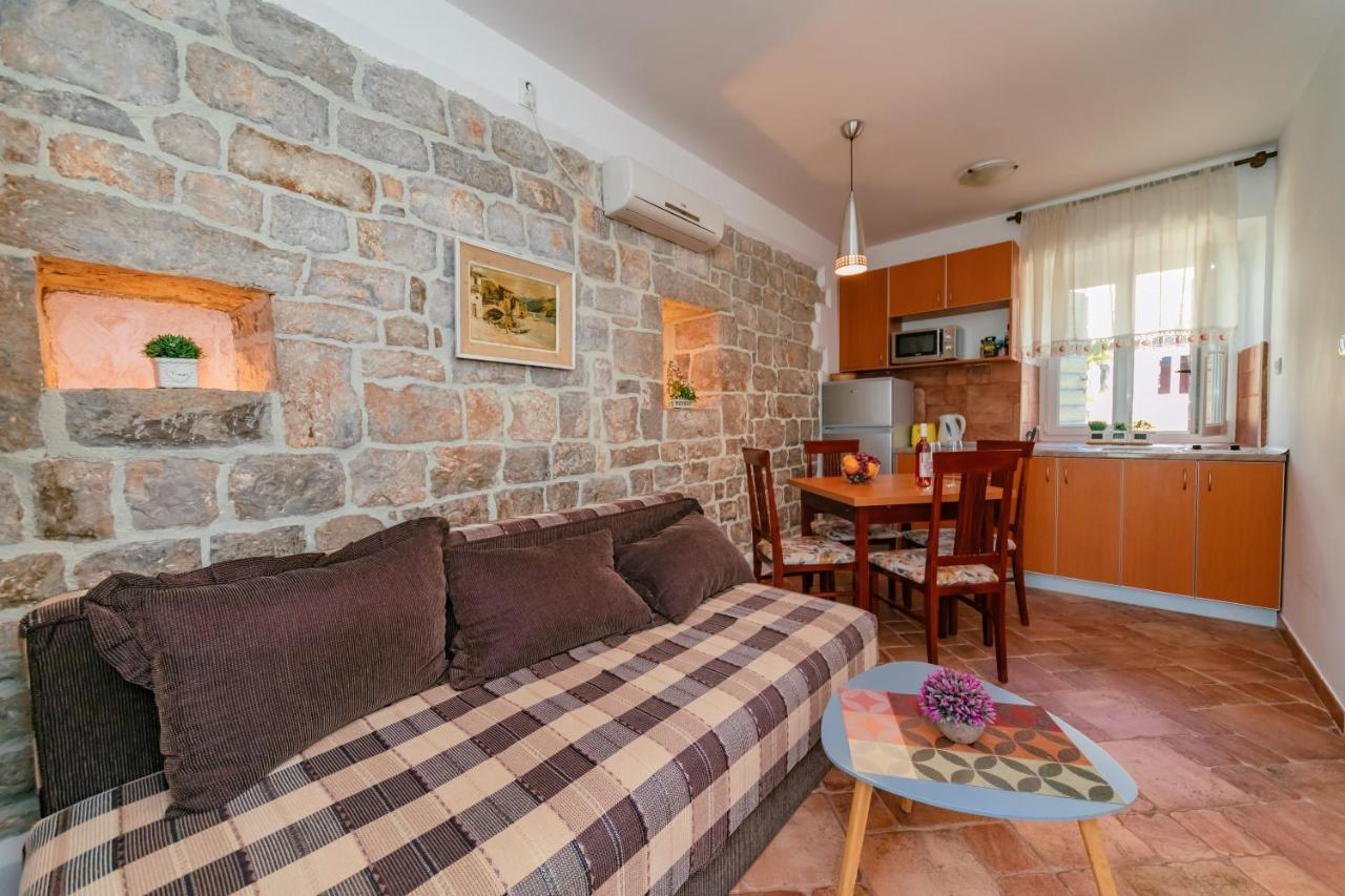 Apartments Bigovo Veljic Tivat Exterior photo