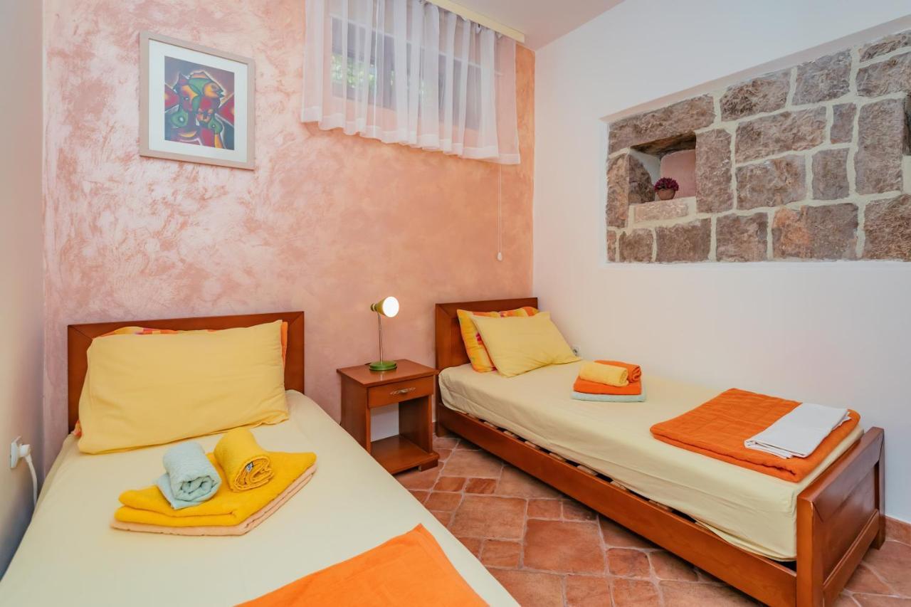 Apartments Bigovo Veljic Tivat Exterior photo
