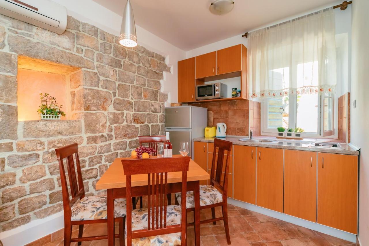 Apartments Bigovo Veljic Tivat Exterior photo